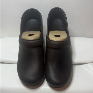 Dansko Professional Antique Brown/Blo Leather Mules